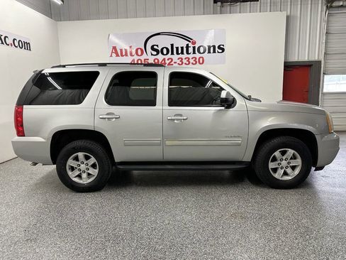 Used 2011 GMC Yukon SLE image 8