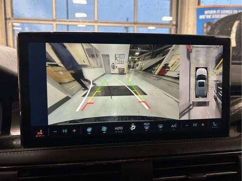 Used 2023 Lincoln Corsair Reserve w/ Equipment Group 202A image 29