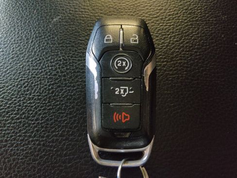 Used 2015 Ford F150 Lariat w/ Equipment Group 501A Mid RWD image 32