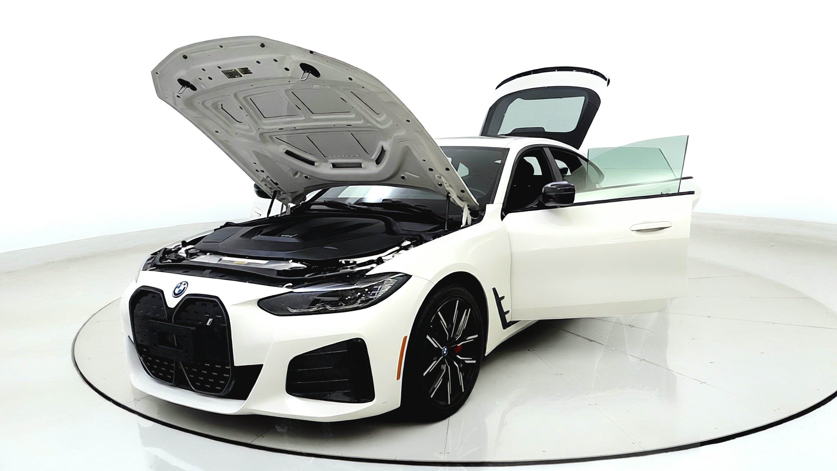 Used 2023 BMW i4 eDrive40 w/ M Sport Package RWD image 10