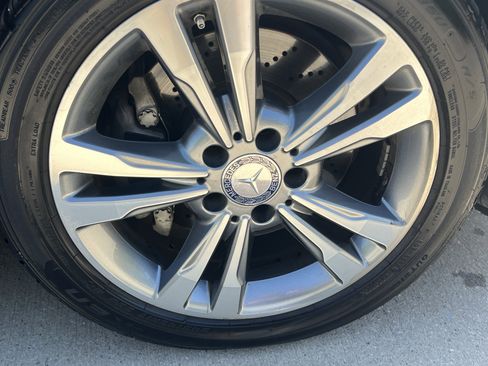 Used 2014 Mercedes-Benz E 350 4MATIC Sedan image 12