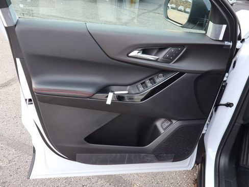 New 2027 Chevrolet Equinox RS w/ Safety and Technology Package FWD image 4