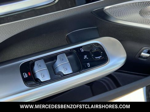Used 2025 Mercedes-Benz C 300 4MATIC Sedan image 20