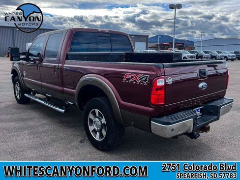 Used 2015 Ford F250 Lariat w/ Lariat Interior Package image 3