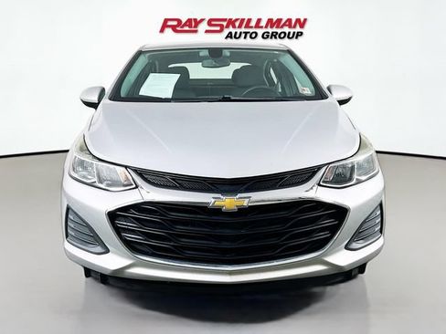 Used 2019 Chevrolet Cruze LS w/ LS Convenience Package FWD image 2