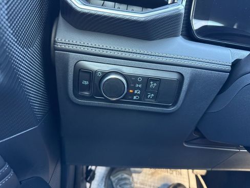 Used 2024 Ford Mustang GT Premium image 18