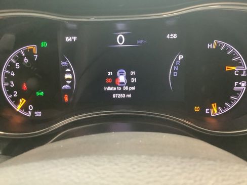 Used 2019 Jeep Grand Cherokee Limited image 14