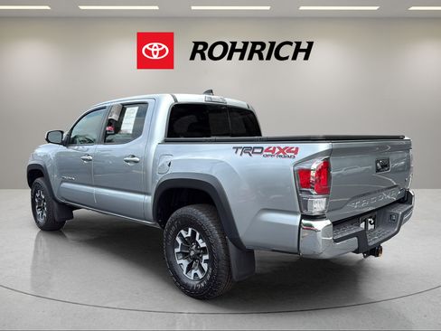 Used 2023 Toyota Tacoma TRD Off-Road AWD/4WD image 9