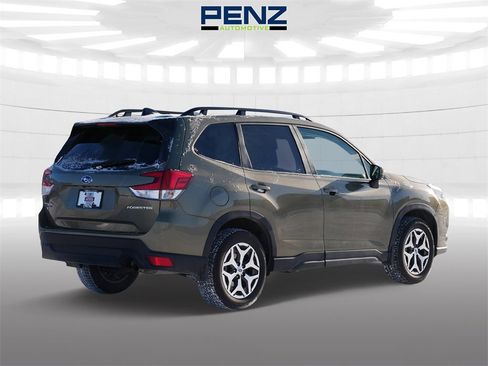 Certified 2024 Subaru Forester Premium image 7