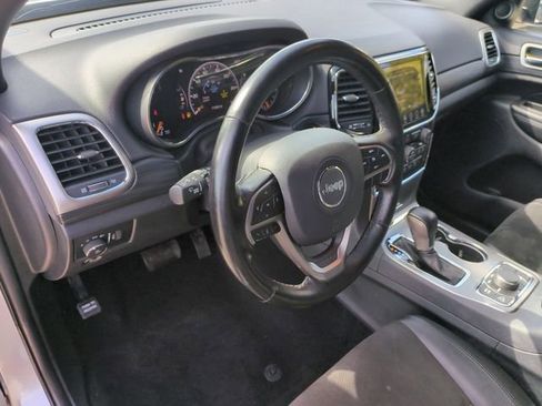 Used 2020 Jeep Grand Cherokee Laredo w/ Quick Order Package 2BN North image 7