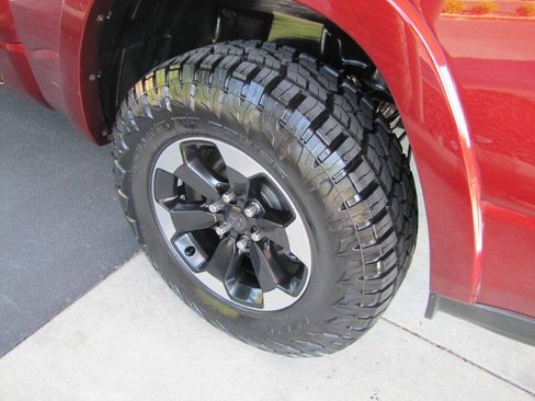 Used 2025 RAM 1500 Lone Star AWD/4WD image 30