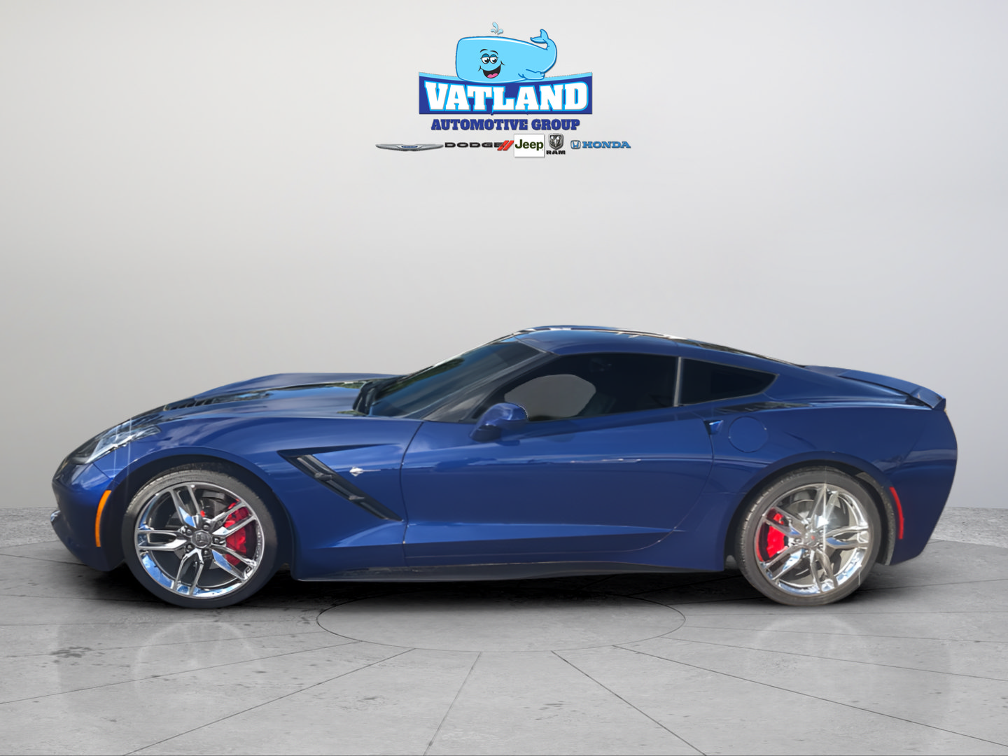 Used 2019 Chevrolet Corvette Stingray Coupe w/ 1LT RWD image 2