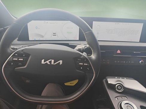 Used 2023 Kia EV6 GT image 27