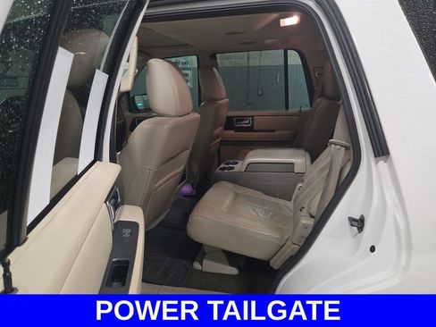 Used 2015 Lincoln Navigator 4WD image 16