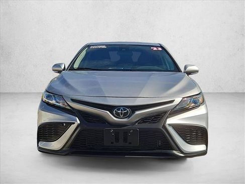 Used 2023 Toyota Camry SE FWD image 2