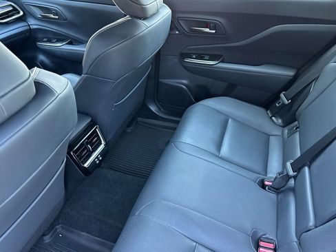 Used 2025 Toyota Crown Signia AWD/4WD image 12