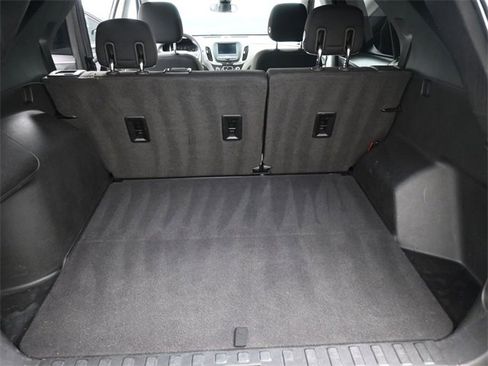 Used 2020 Chevrolet Equinox LS w/ LS Convenience Package image 14