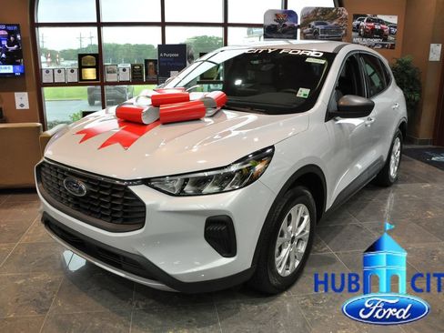 New 2026 Ford Escape Active FWD image 1