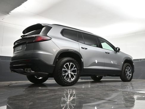 Used 2026 GMC Acadia AT4 w/ Luxury Package AWD/4WD image 28