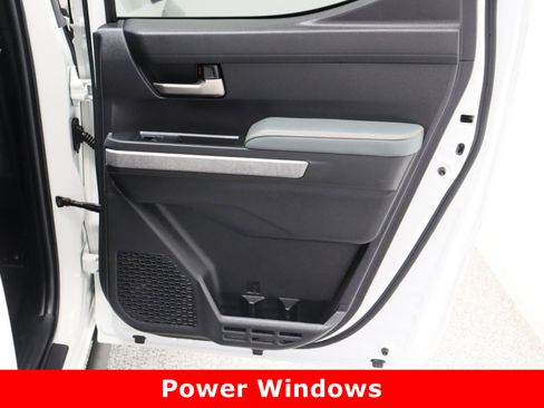 Used 2025 Toyota Tacoma 4x4 Double Cab Hybrid image 36