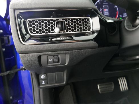 Used 2024 Honda Civic Sport image 11
