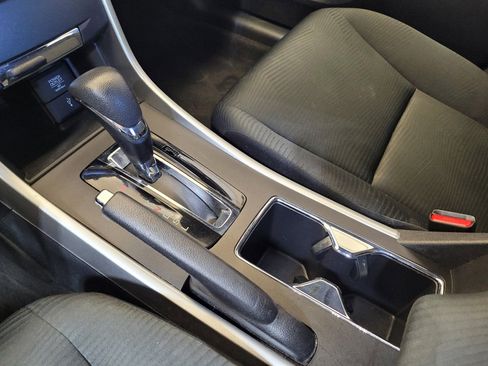 Used 2015 Honda Accord LX image 26