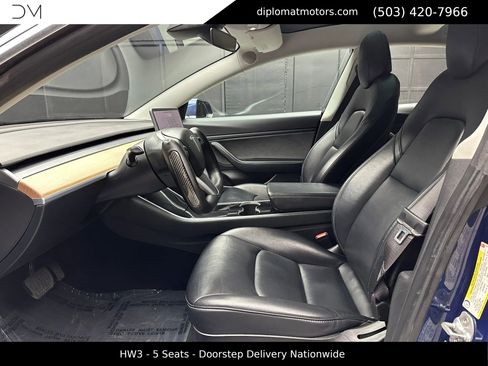 Used 2018 Tesla Model 3 Long Range image 17