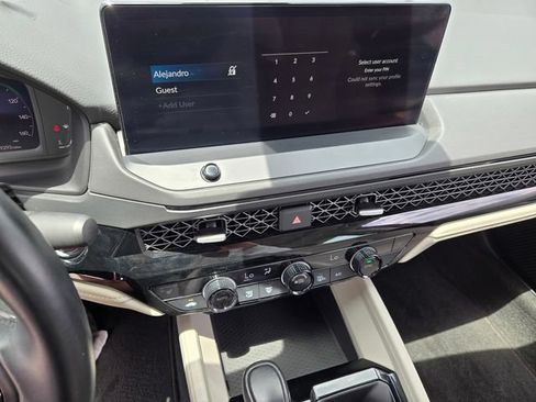 Used 2023 Honda Accord EX-L image 12