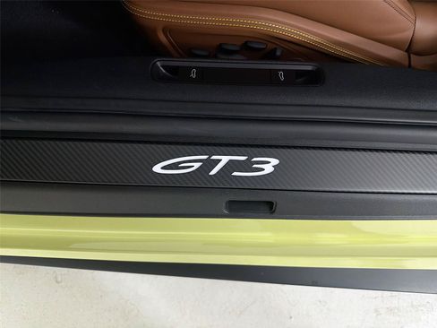 Certified 2026 Porsche 911 GT3 RWD image 10