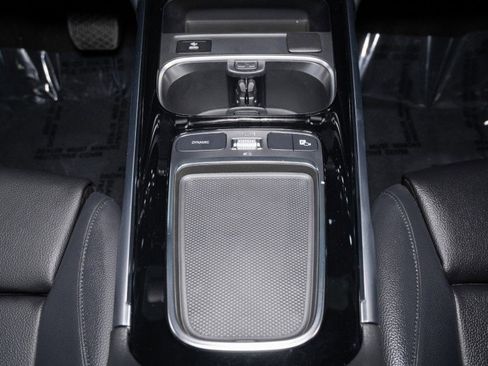 New 2026 Mercedes-Benz GLB 250 image 18