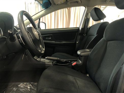 Used 2013 Subaru Impreza 2.0i Premium w/ All-Weather Pkg image 9