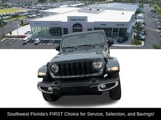 Certified 2024 Jeep Gladiator Sport AWD/4WD video 2