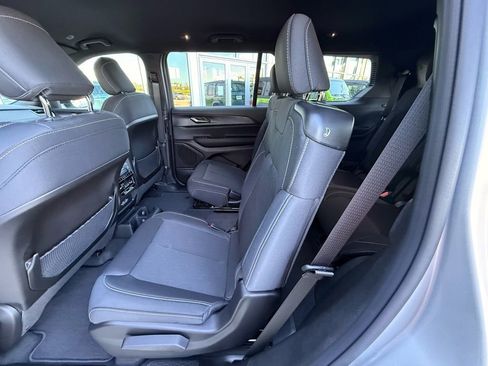 New 2026 Jeep Grand Cherokee L Laredo AWD/4WD image 24