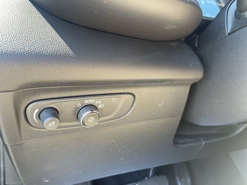 Used 2023 Buick Envision Preferred AWD/4WD image 17
