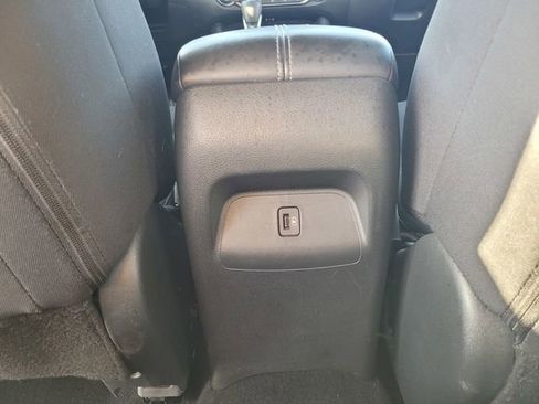 Used 2023 Nissan Sentra SV image 17