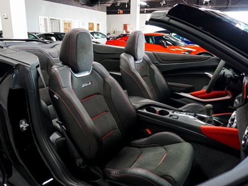 Used 2024 Chevrolet Camaro ZL1 RWD image 33