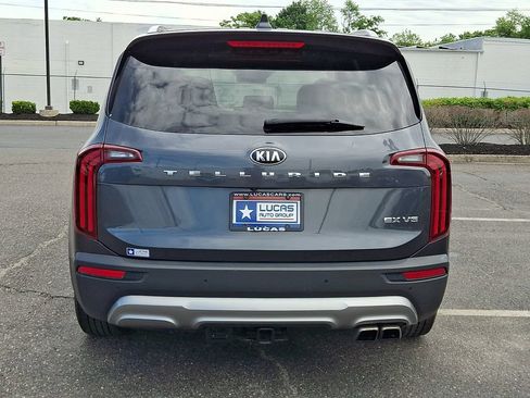 Used 2020 Kia Telluride EX w/ Towing Package FWD image 10
