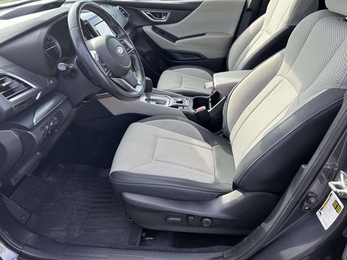 Used 2022 Subaru Forester Premium AWD/4WD image 19