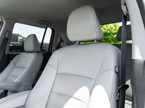 Used 2017 Honda Ridgeline RTL image 16
