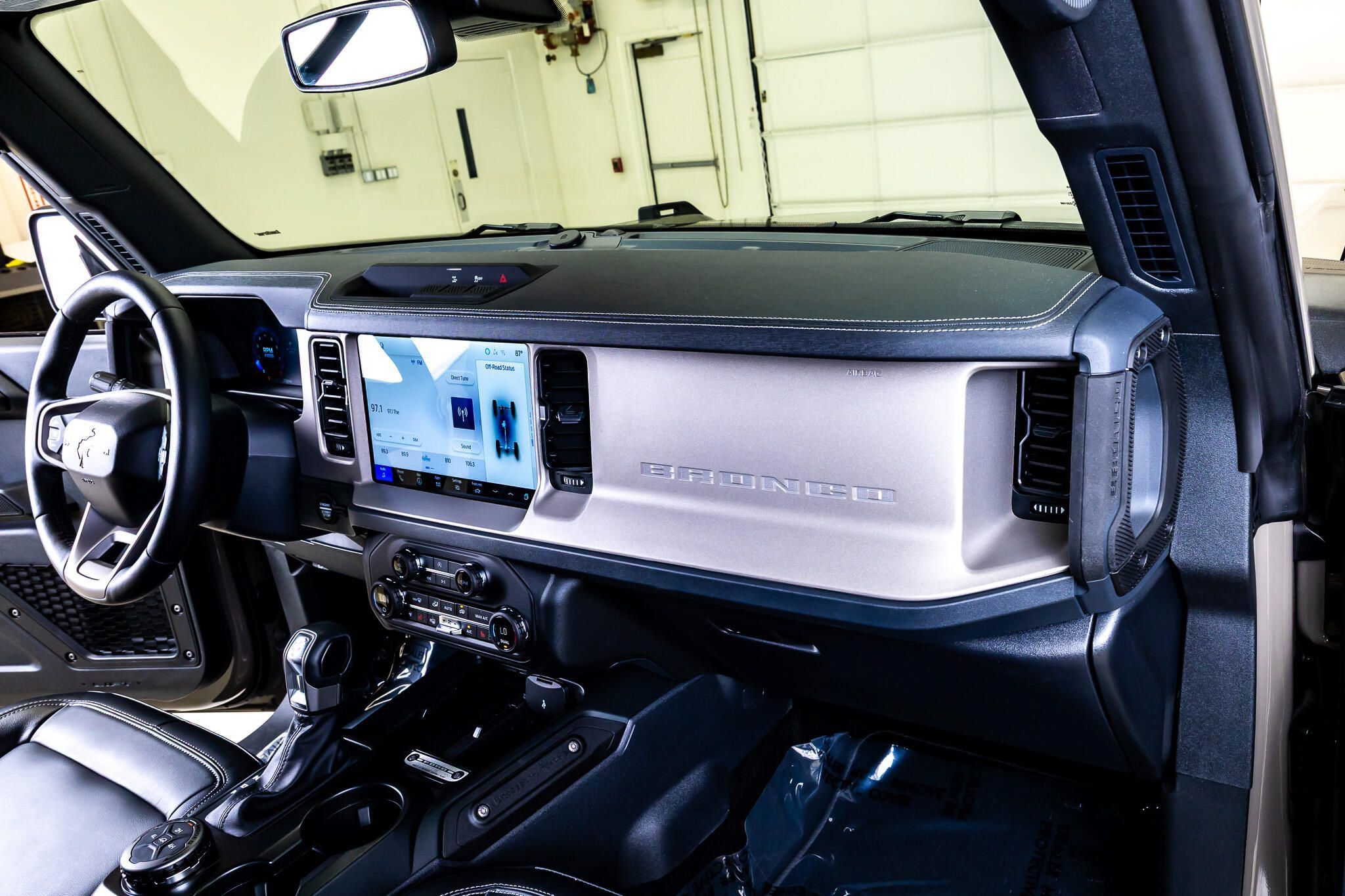 Used 2026 Ford Bronco Outer Banks AWD/4WD image 13