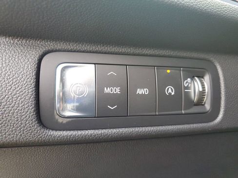 New 2026 Chevrolet Traverse Z71 w/ Enhanced Driving Package AWD/4WD image 23