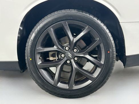Used 2022 Dodge Challenger SXT w/ Plus Package RWD image 11