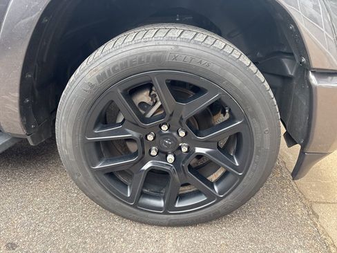 Used 2021 RAM 1500 Laramie w/ Night Edition AWD/4WD image 3