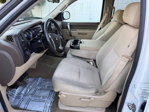 Used 2013 Chevrolet Silverado 1500 2WD Crew Cab Hybrid image 18