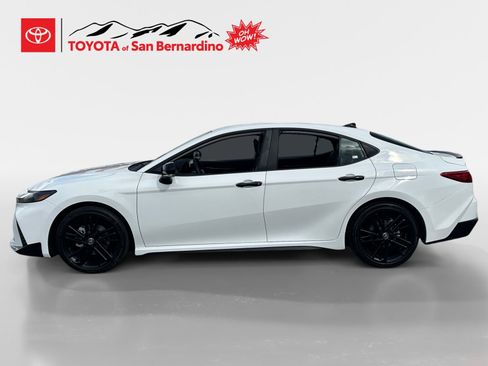 New 2026 Toyota Camry Hybrid image 2