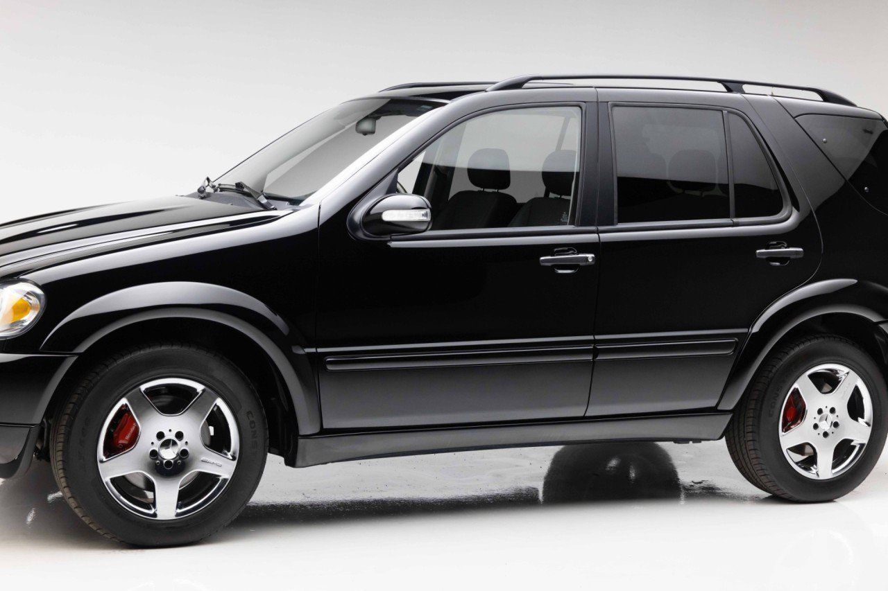 Used 2002 Mercedes-Benz ML 55 AMG 4MATIC image 33
