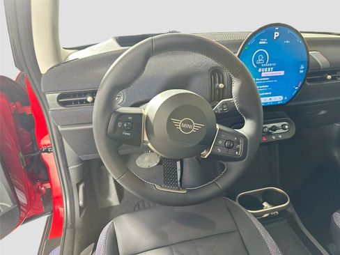 Used 2025 MINI Cooper S FWD image 17