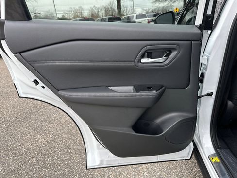 New 2026 Nissan Rogue SV FWD image 22