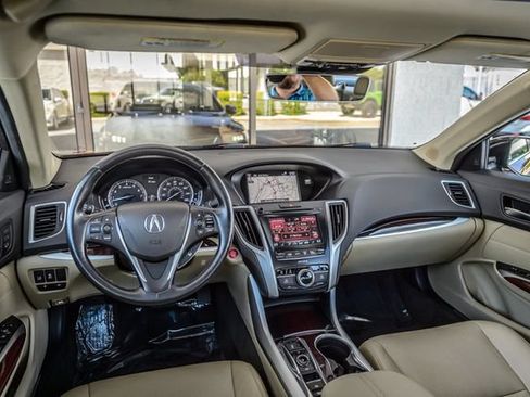 Used 2017 Acura TLX V6 w/ Technology Package FWD image 26