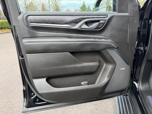 Used 2022 GMC Yukon Denali AWD/4WD image 12